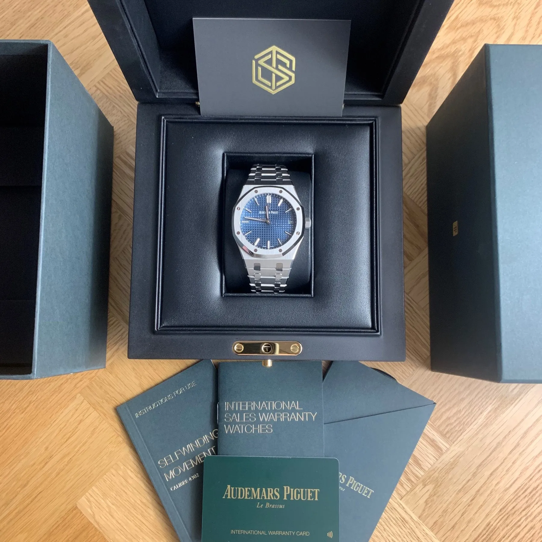 Audemars Piguet Royal Oak 15500ST.OO.1220ST.01 Brand New Watch