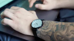 Elliot Havok - Piano Black Minimalist Mesh - 38mm