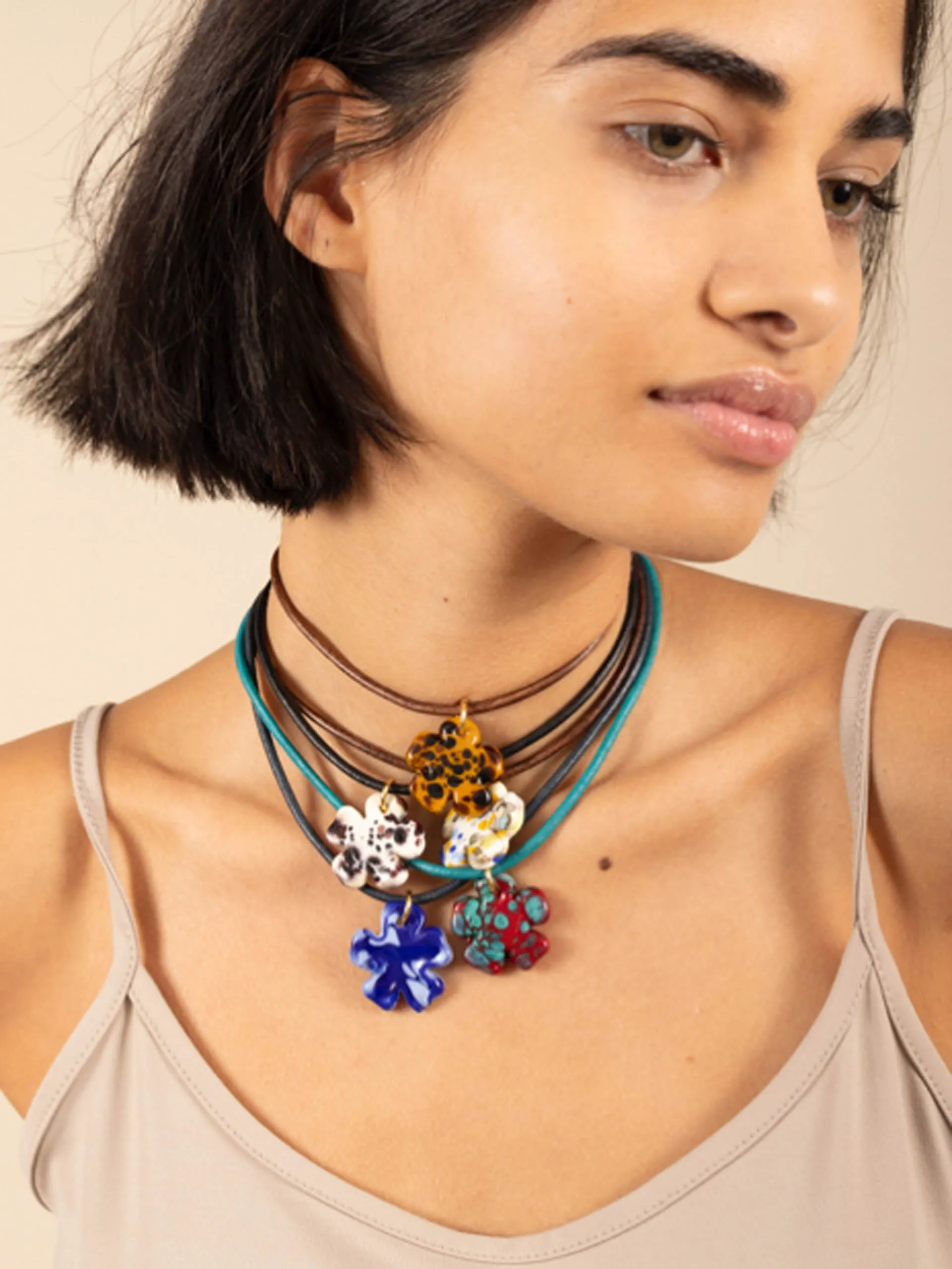 Multicolour clover leather cord necklace