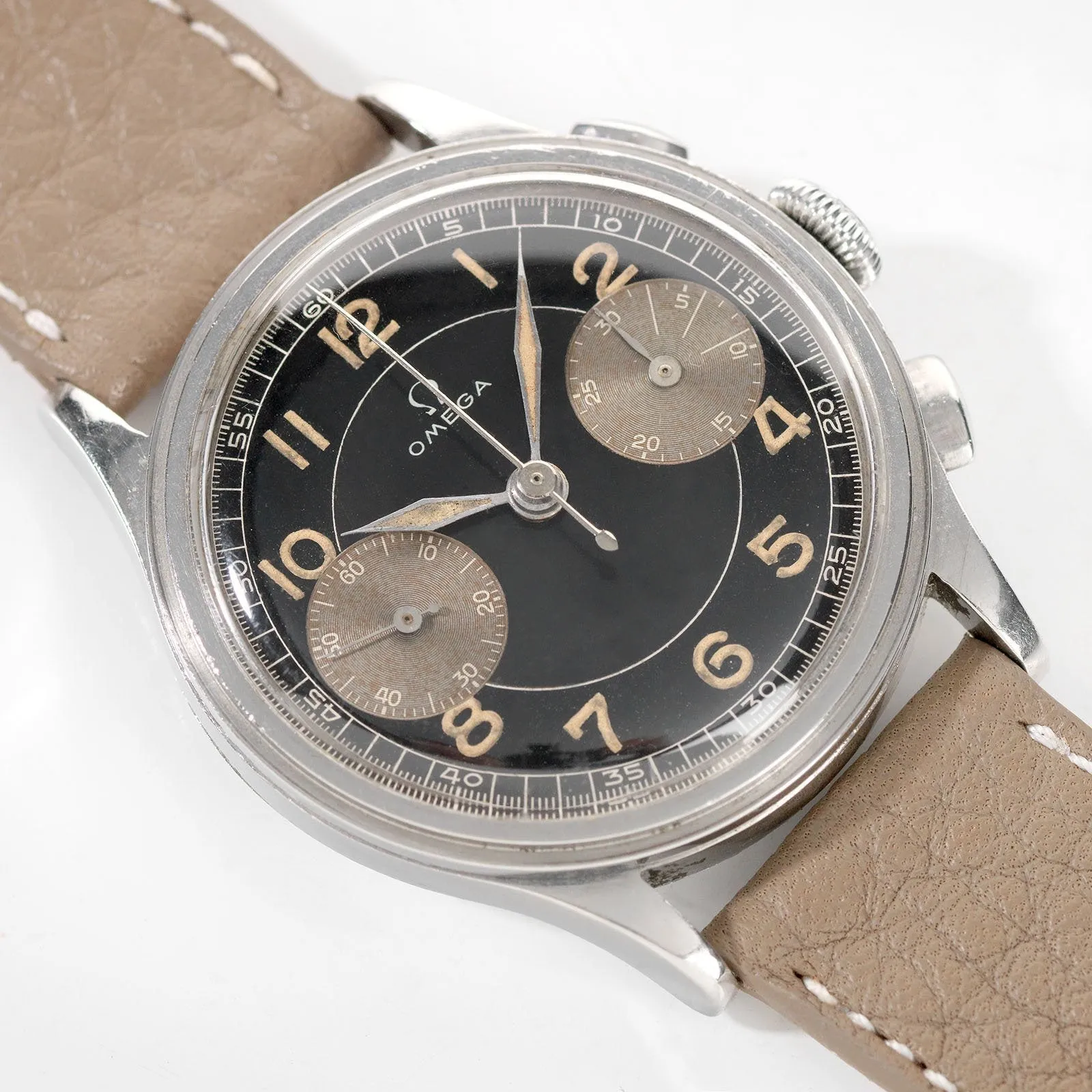 Omega Steel Step-Case Chrono Calibre 33.3
