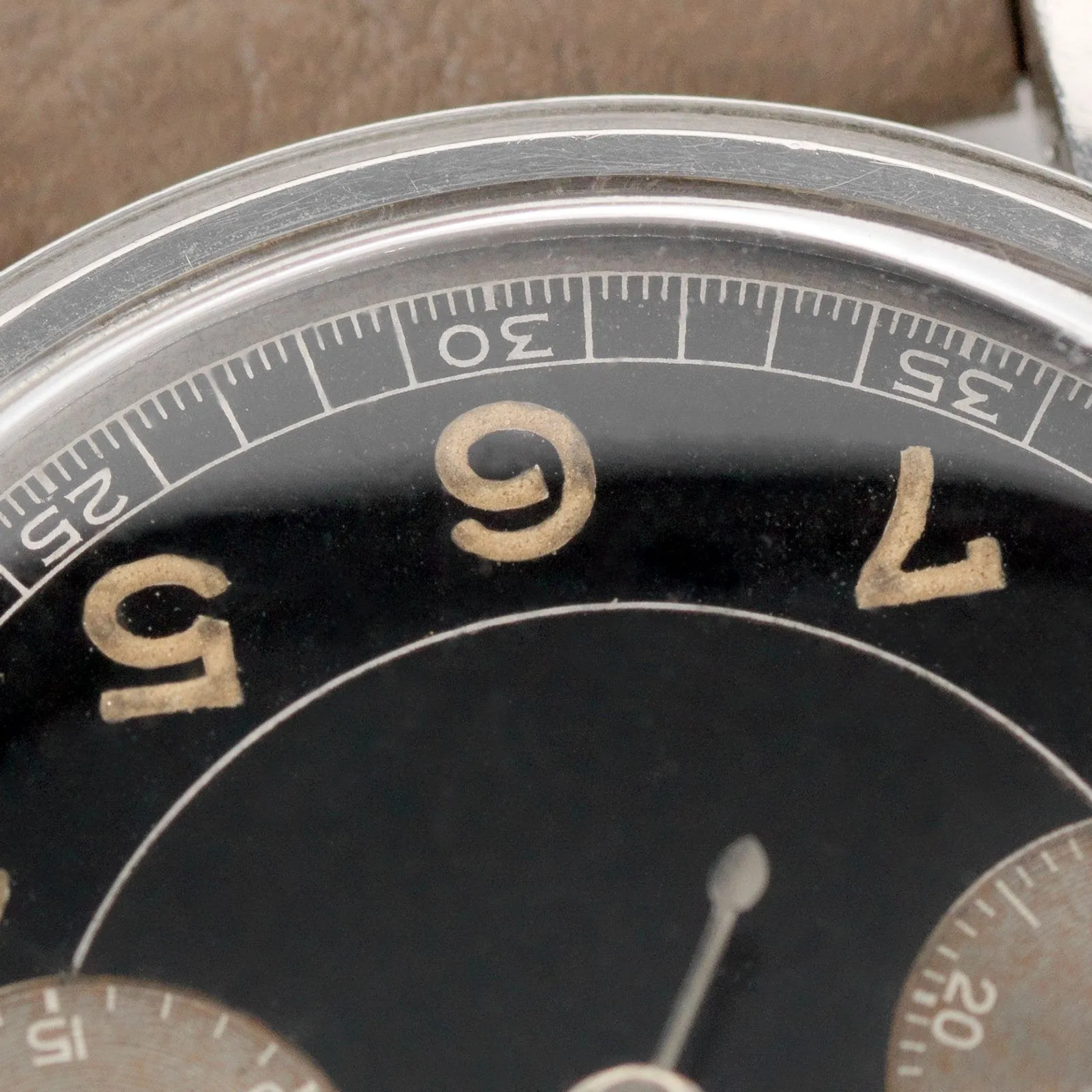 Omega Steel Step-Case Chrono Calibre 33.3