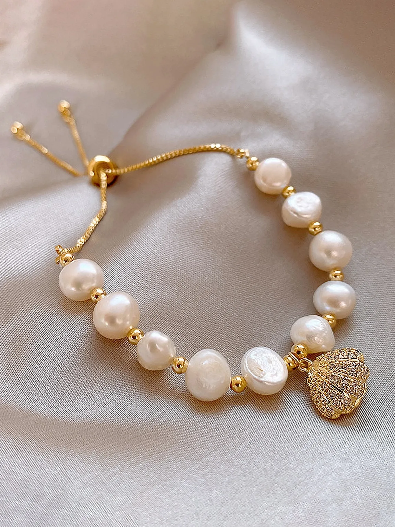 Rhinestone Shell Charm Natural Pearl Decor Bracelet Women Bracelet Stackable