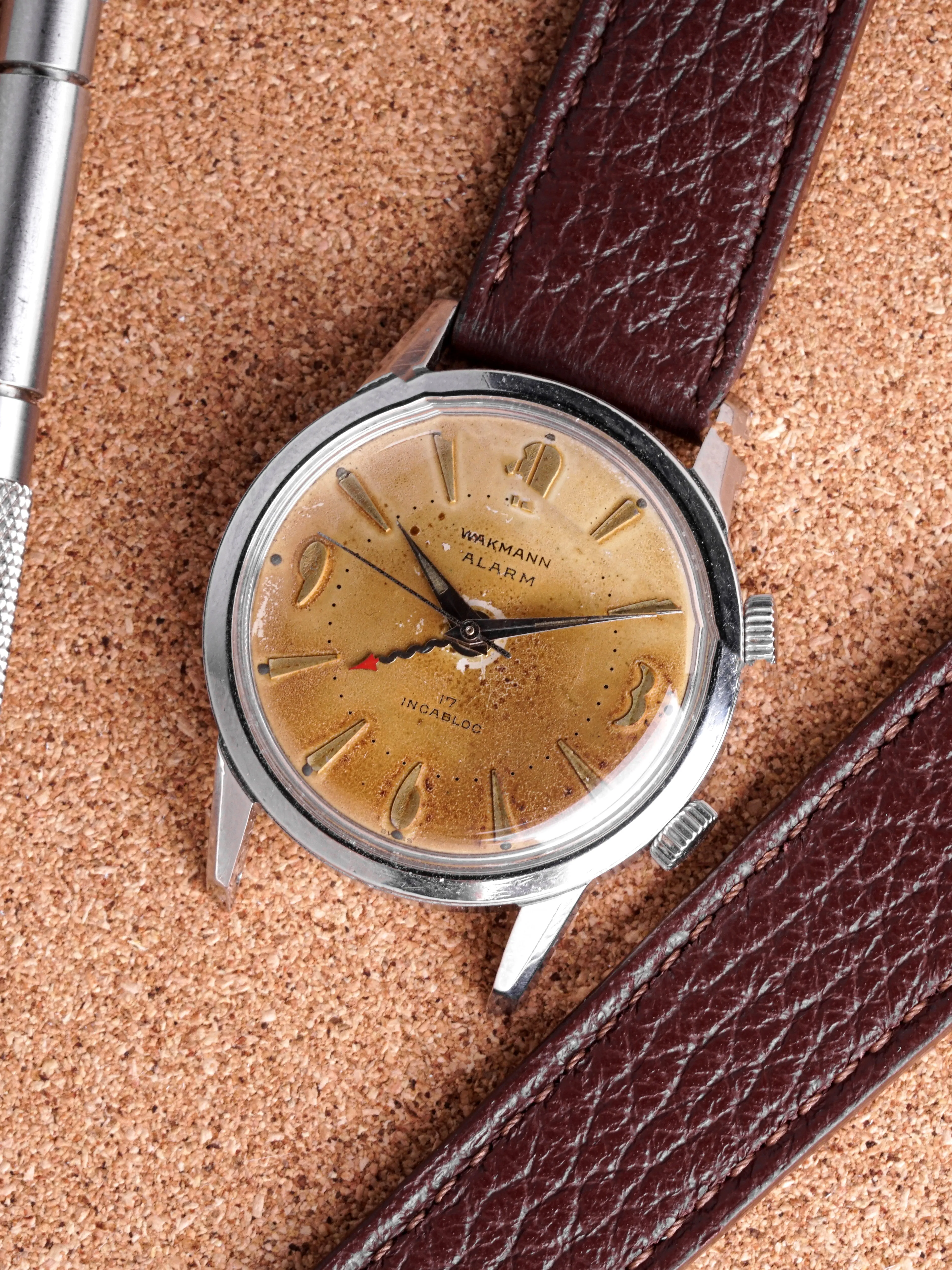 Tropical 1950s Wakmann Alstater Alarm