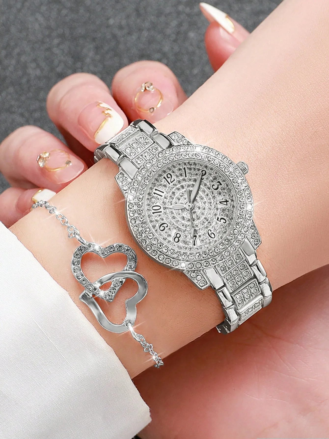 Women's Stainless Steel Fashionable Minimalist Beaded Bracelet